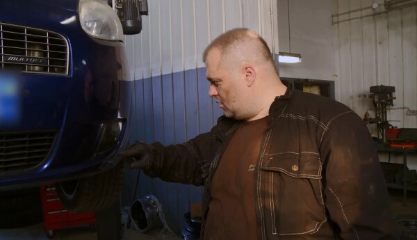 Yaris z wyciekiem z silnika czy Grande Punto z wodą w halogenie?